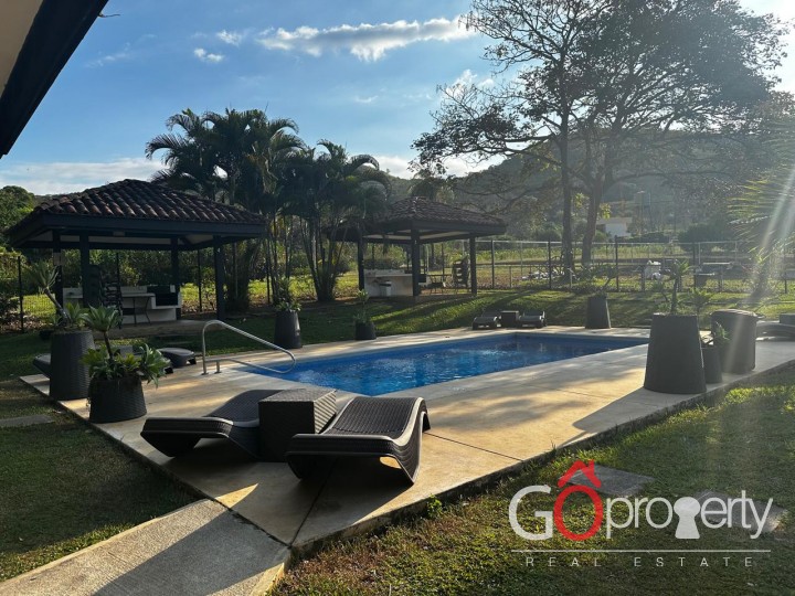 Venta de Lote en Condominio en Turrubares